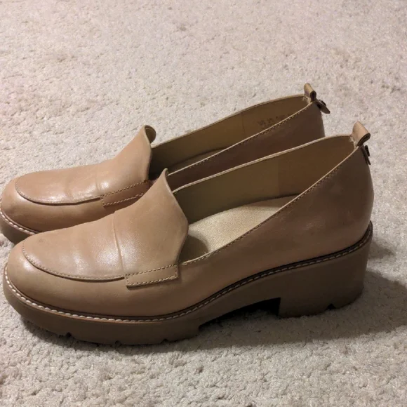 Naturalizer Women's Tan Platform Loafers - Picture 1 of 8